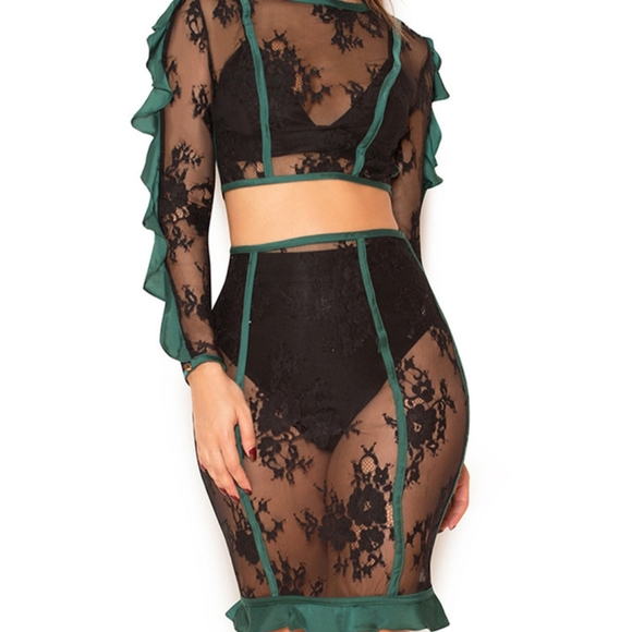 (NEVER WORN) House of CB Lace Skirt Set - Picture 2 of 5